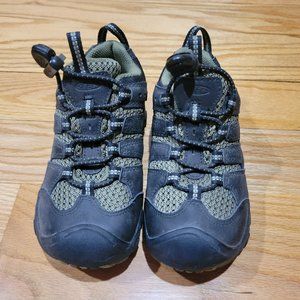 Boys Keen Shoes like new size US 11 (little kid/toddler)